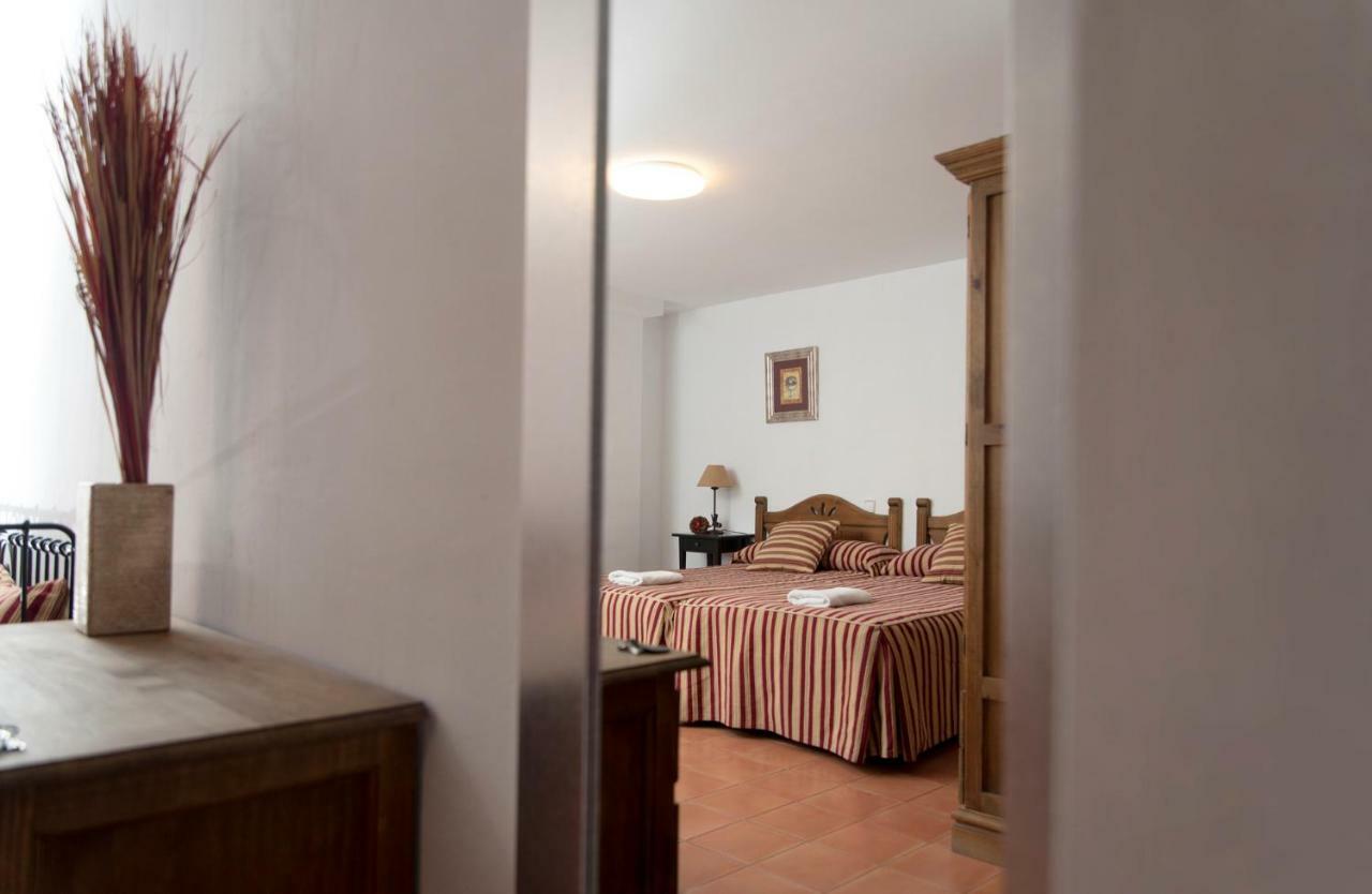 Habitaciones Casa Rural El Sauce Nohales Extérieur photo